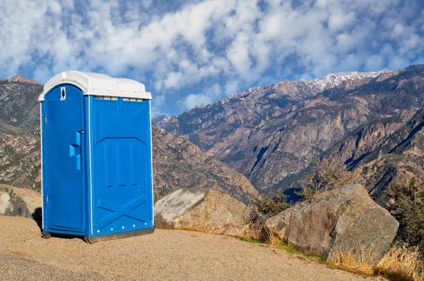 Best Deluxe Portable Toilet Rental  in Akron, PA